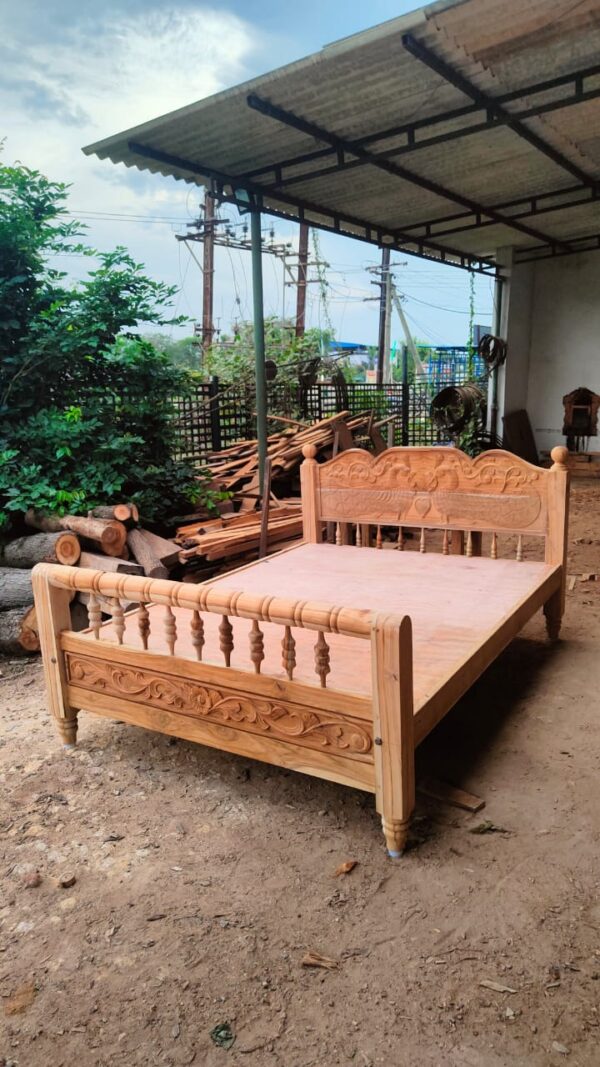 wooden cot - Image 4